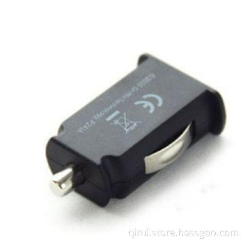 5V/1A USB car charger, suitable for iPad and iPhone